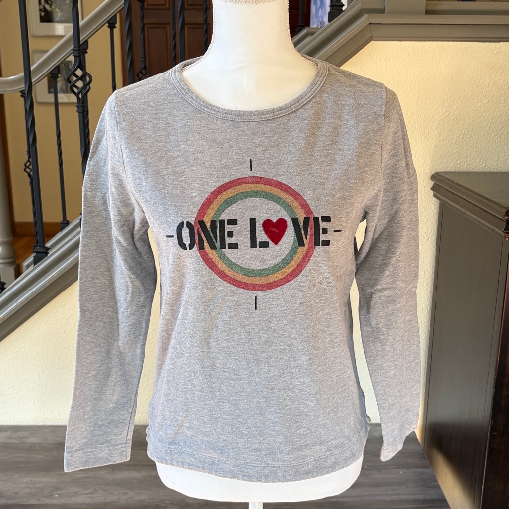 A.P.C. Gray “One Love” Long Sleeve Tee/Thinner Sweatshirt Size Small